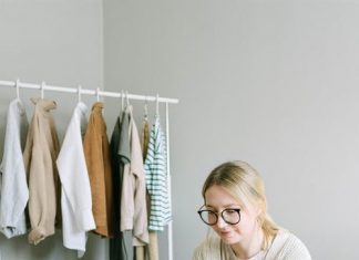 ¡Agotada! Cansada de Trabajar Desde Casa