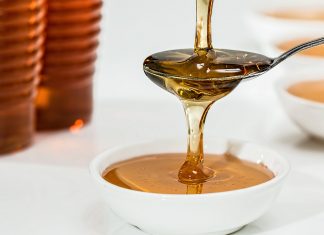 10 Propiedades y Beneficios de la Miel de la Abeja