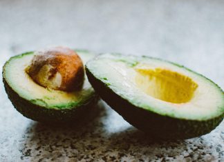 Cómo plantar un hueso de aguacate: los métodos más sencillos